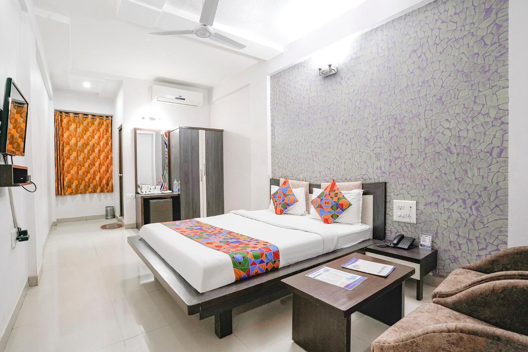 Fabhotel Skylon, Near Mahatma Mandir Gandhinagar Exterior foto