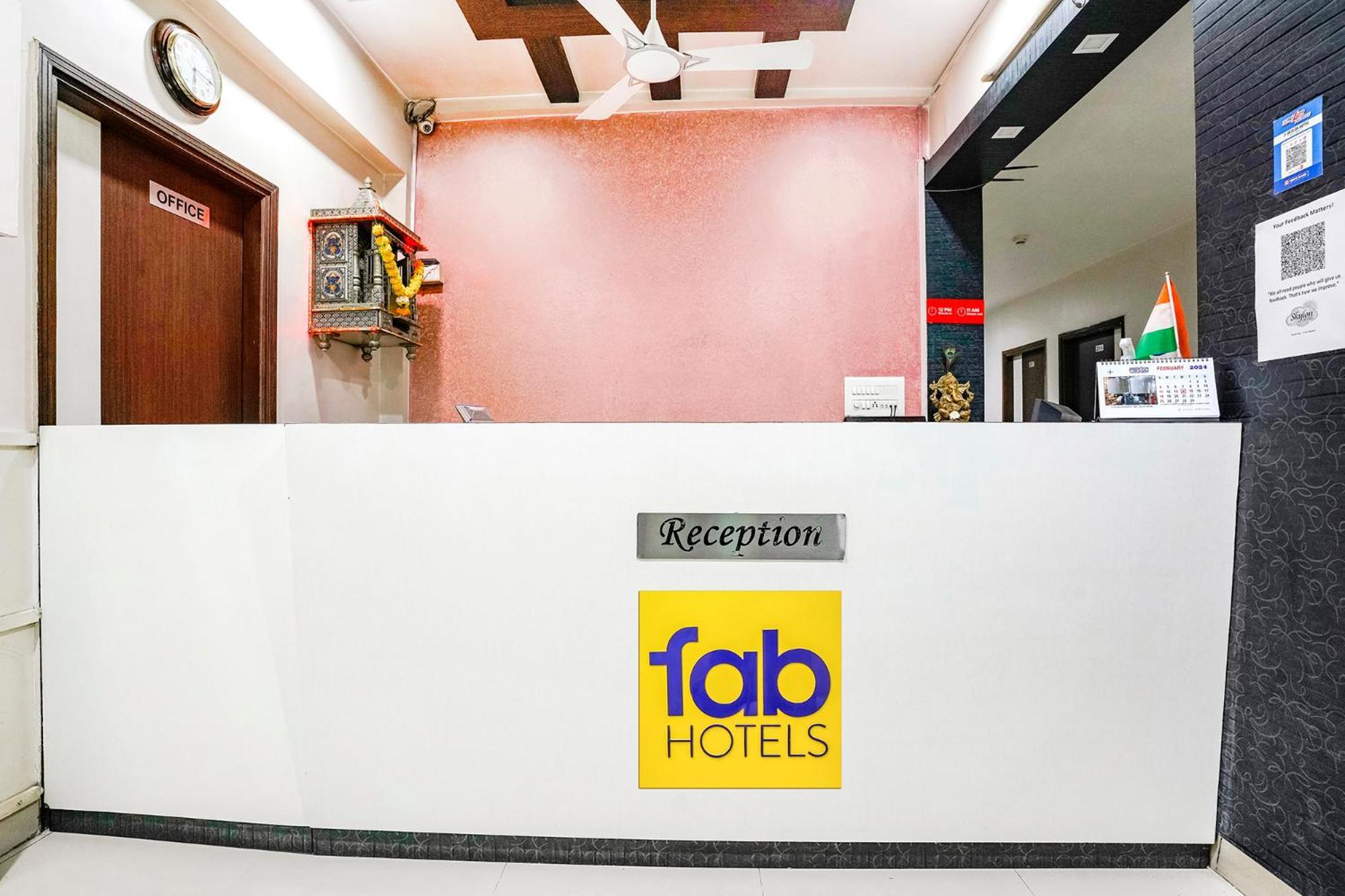 Fabhotel Skylon, Near Mahatma Mandir Gandhinagar Exterior foto