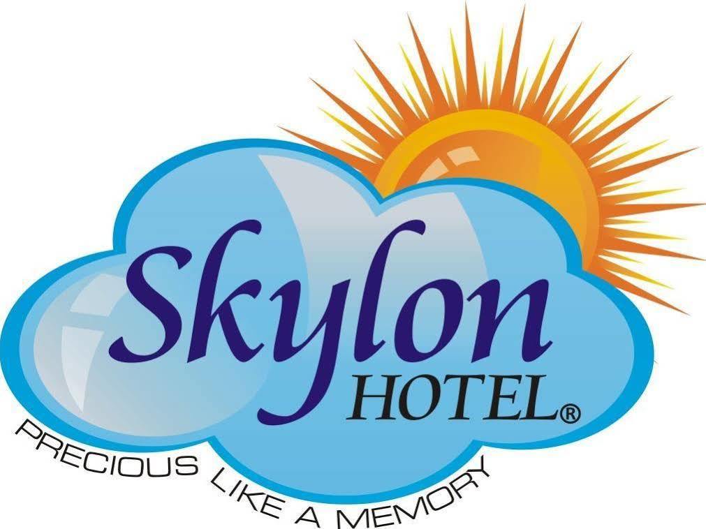 Fabhotel Skylon, Near Mahatma Mandir Gandhinagar Exterior foto